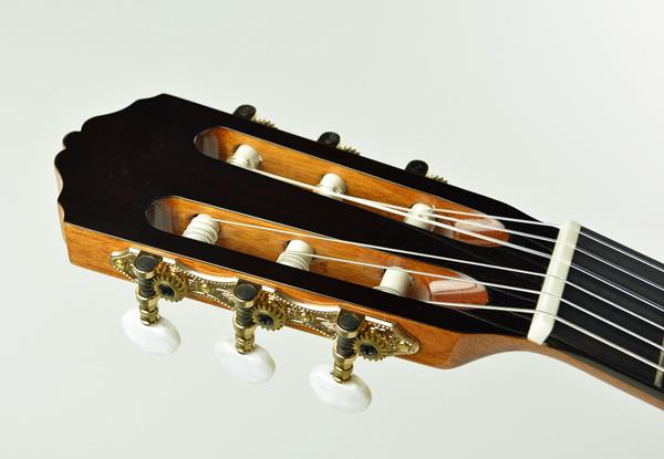 39 Inch Handmade Cedar Top Nylon Classical Guitar